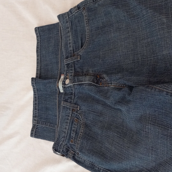 levi's strauss & co - Picture 4 of 9